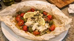 Pesce al cartoccio in forno: 3 idee veloci (merluzzo, tonno e platessa con patate)