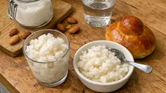 Granita alla mandorla senza gelatiera: 3 ingredienti e una cremosità tutta siciliana