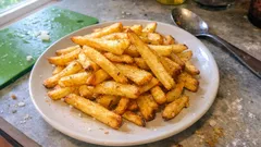 Patatine in friggitrice ad aria: croccanti fuori, leggere dentro (con poco olio)