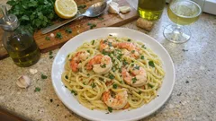 Linguine gamberi e limone: il trucco per un sughetto cremoso in pochi minuti